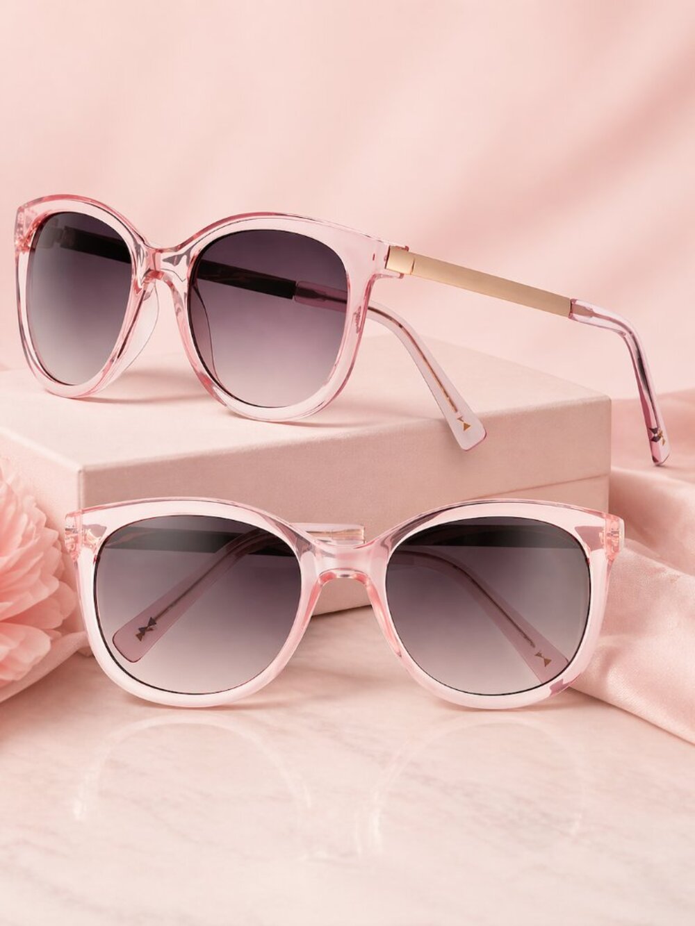 NEW Women's LC Lauren Conrad 52mm Lynx Gradient Sunglasses